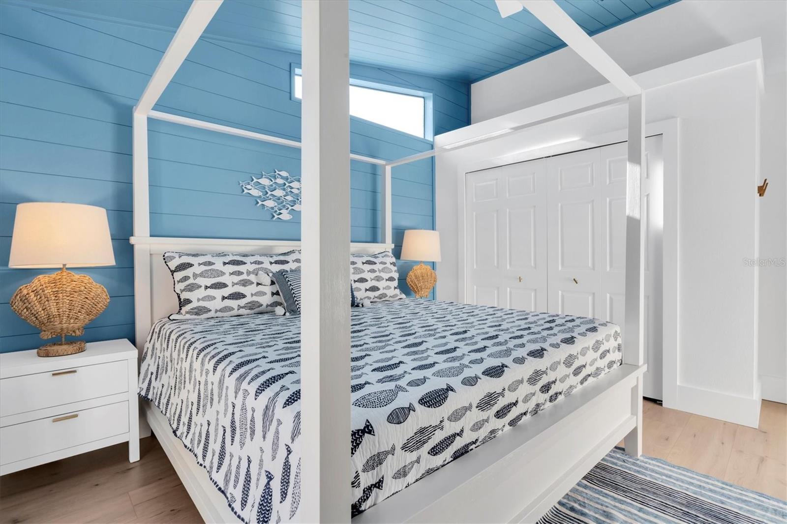 Image 40 of 77 For 4004 Bayside Court