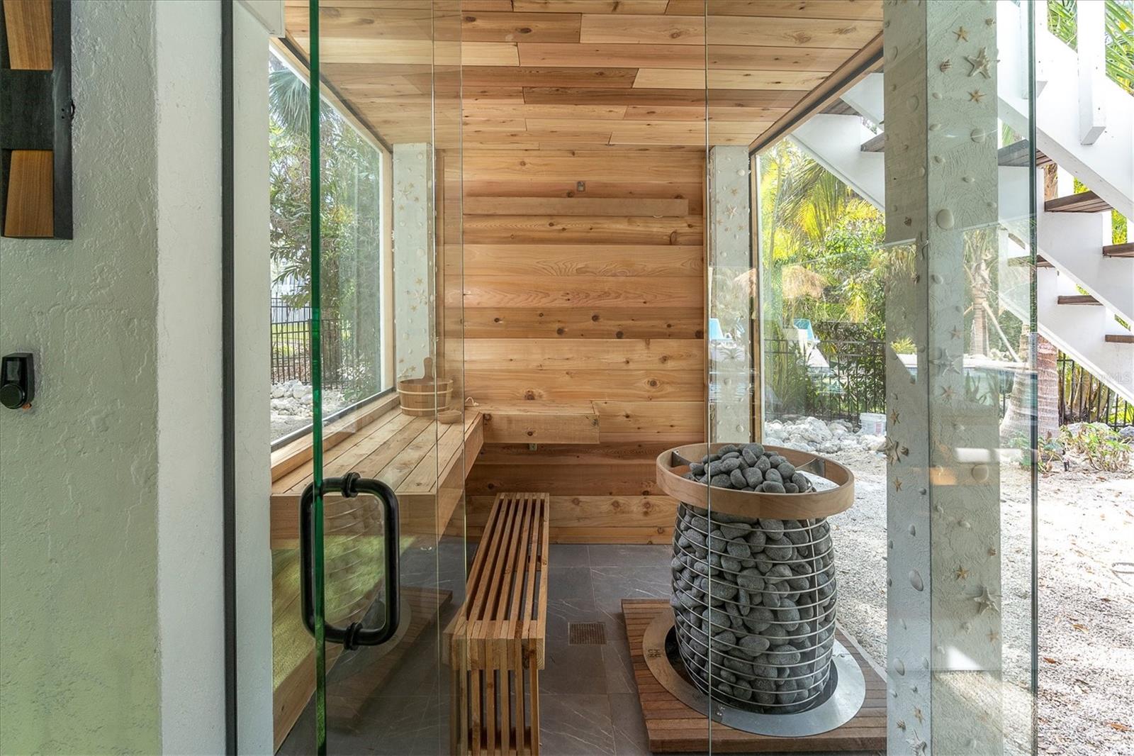 Image 49 of 77 For 4004 Bayside Court