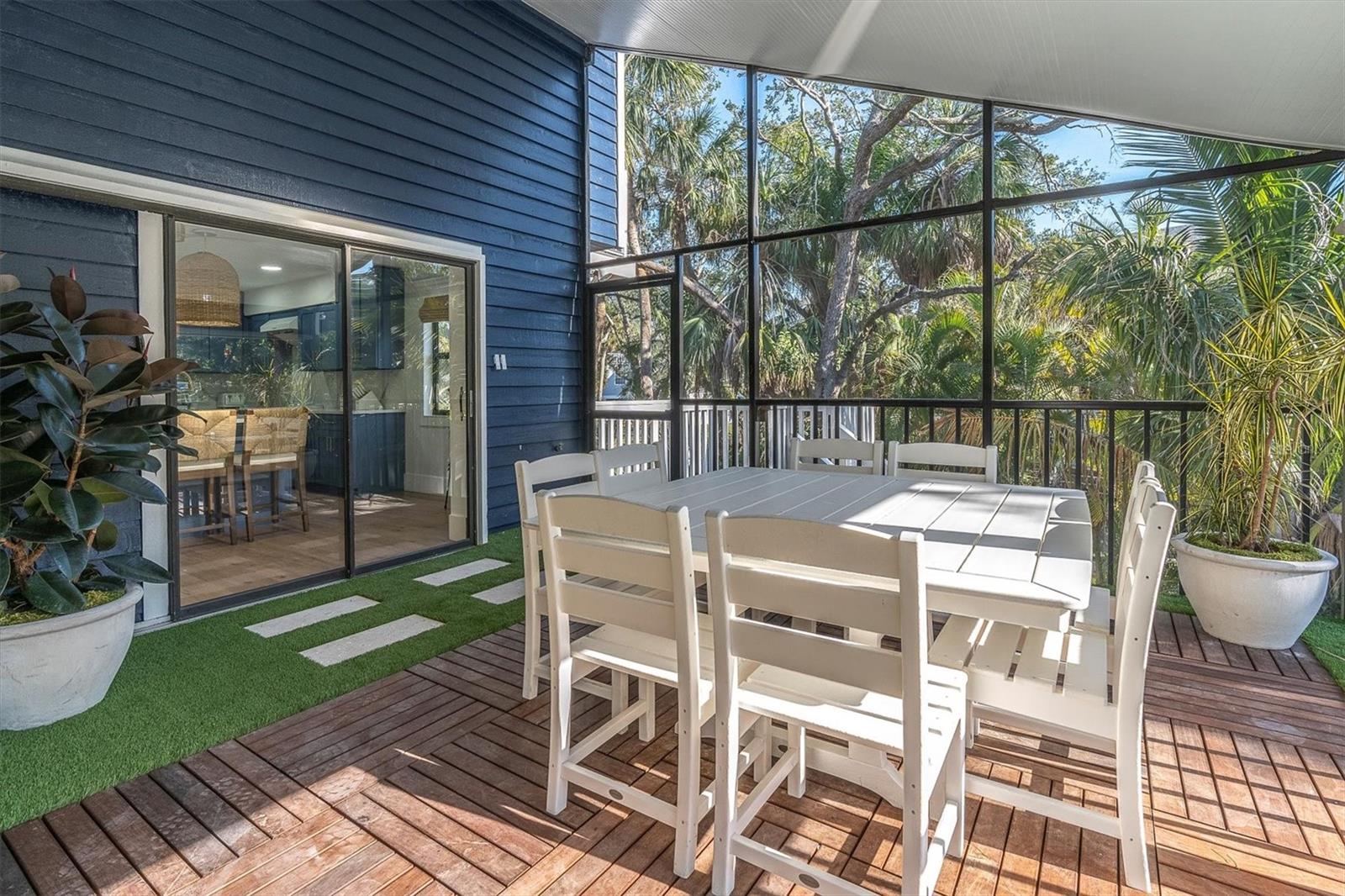 Image 53 of 77 For 4004 Bayside Court