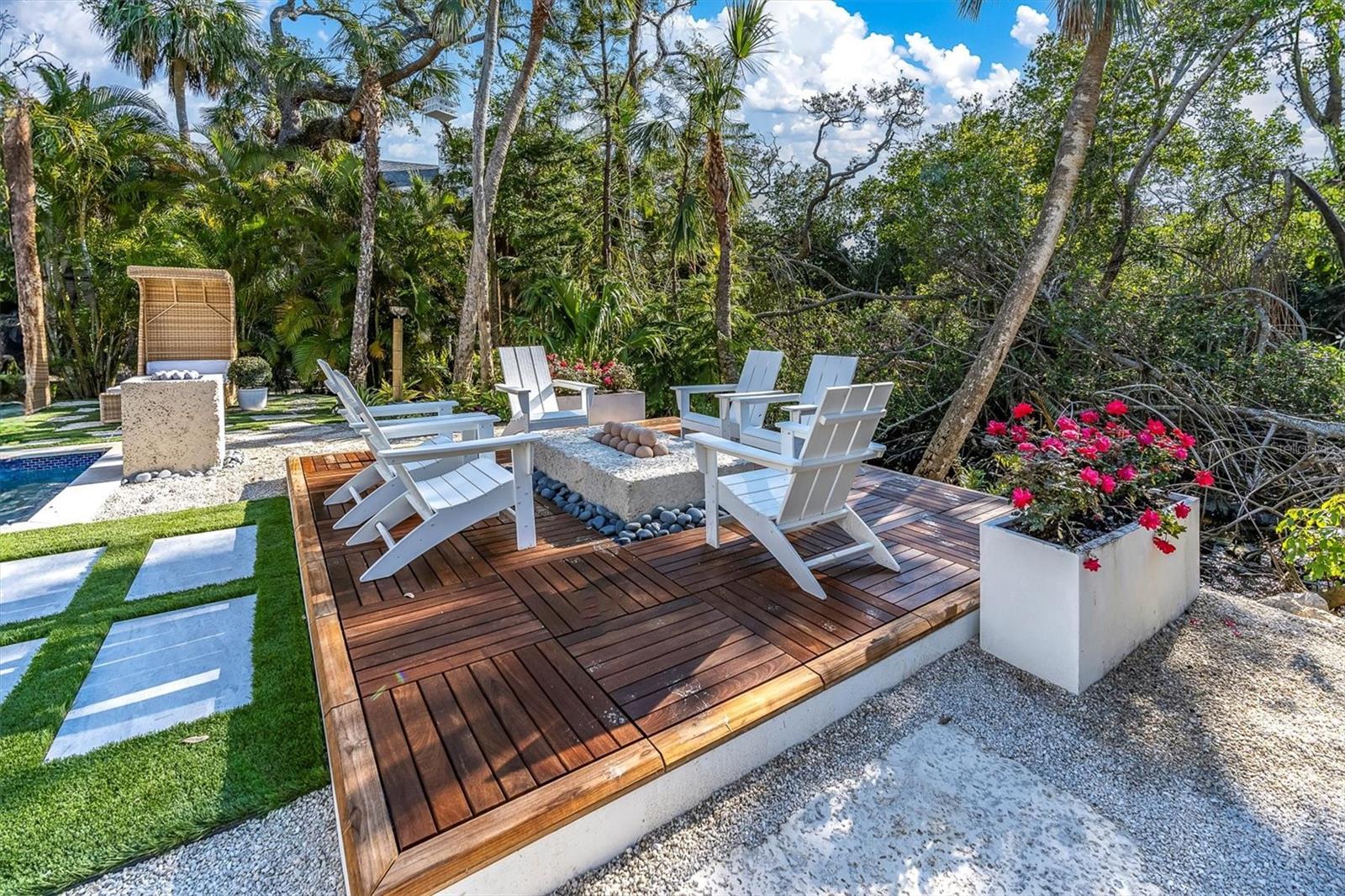 Image 58 of 77 For 4004 Bayside Court