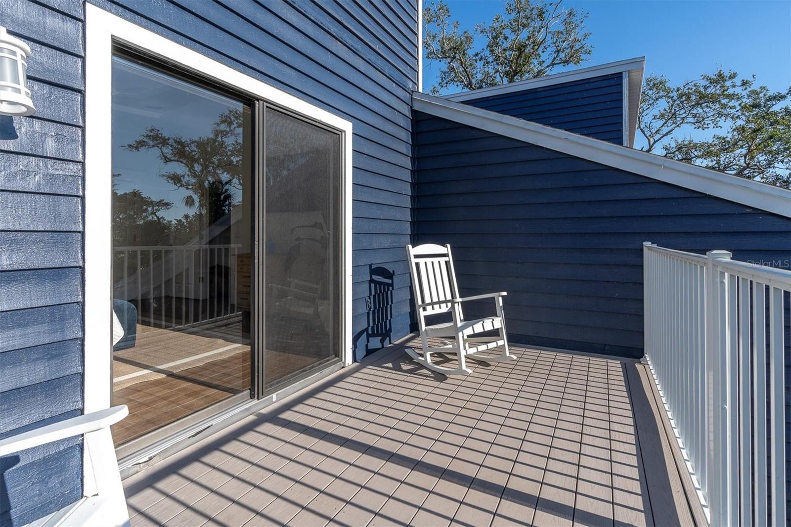 Image 61 of 77 For 4004 Bayside Court