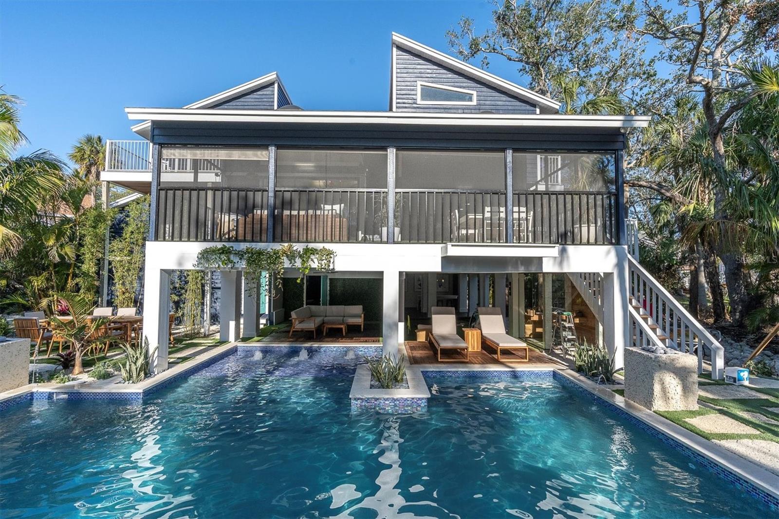 Image 62 of 77 For 4004 Bayside Court