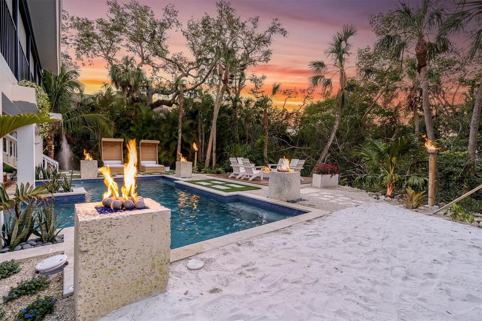 Image 70 of 77 For 4004 Bayside Court