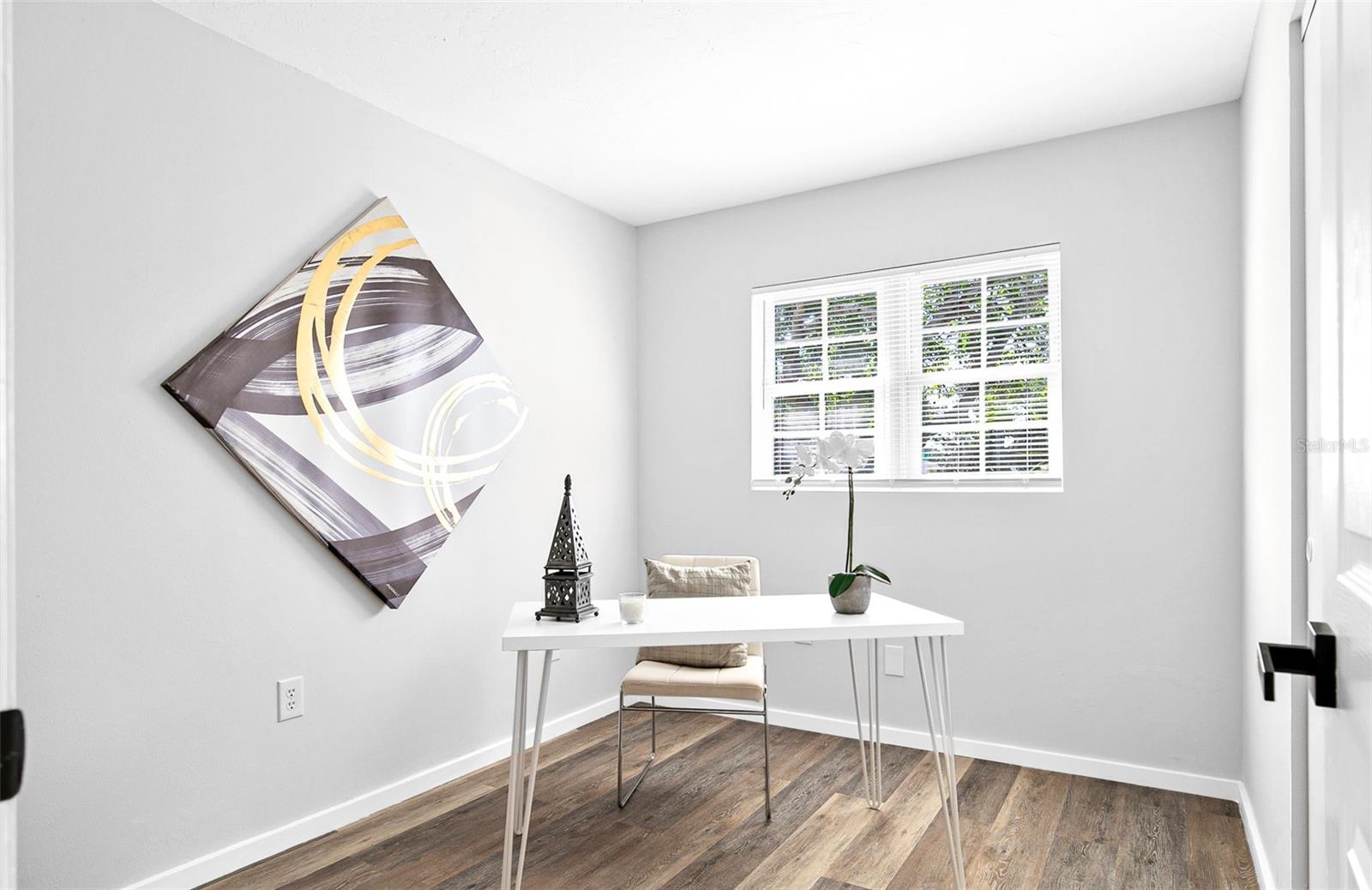 Image 26 of 38 For 4697 Linwood Street