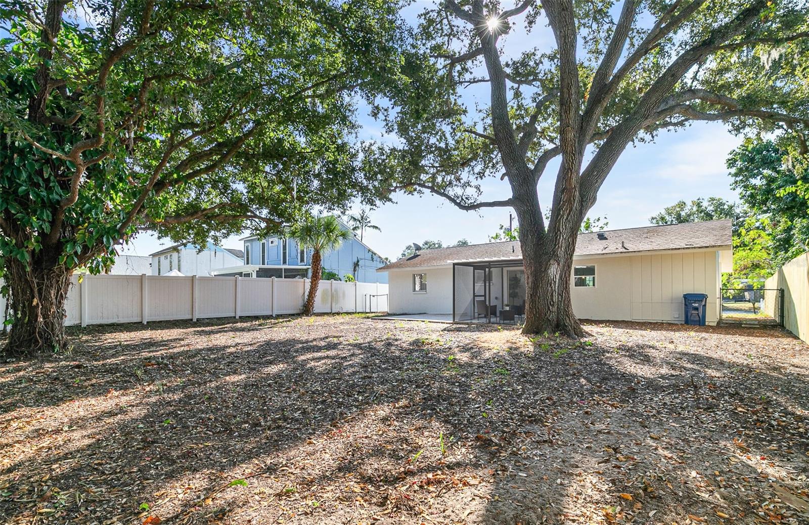 Image 35 of 38 For 4697 Linwood Street