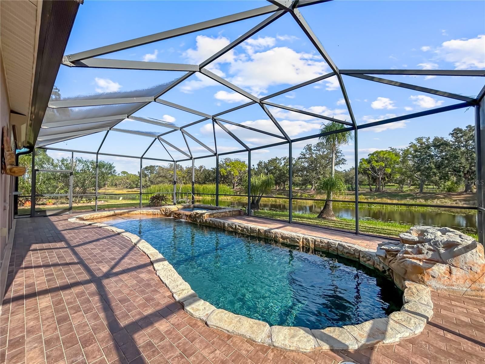 Image 16 of 45 For 5137 Redbriar Court