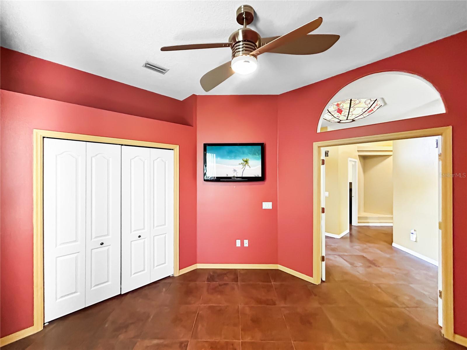 Image 29 of 45 For 5137 Redbriar Court