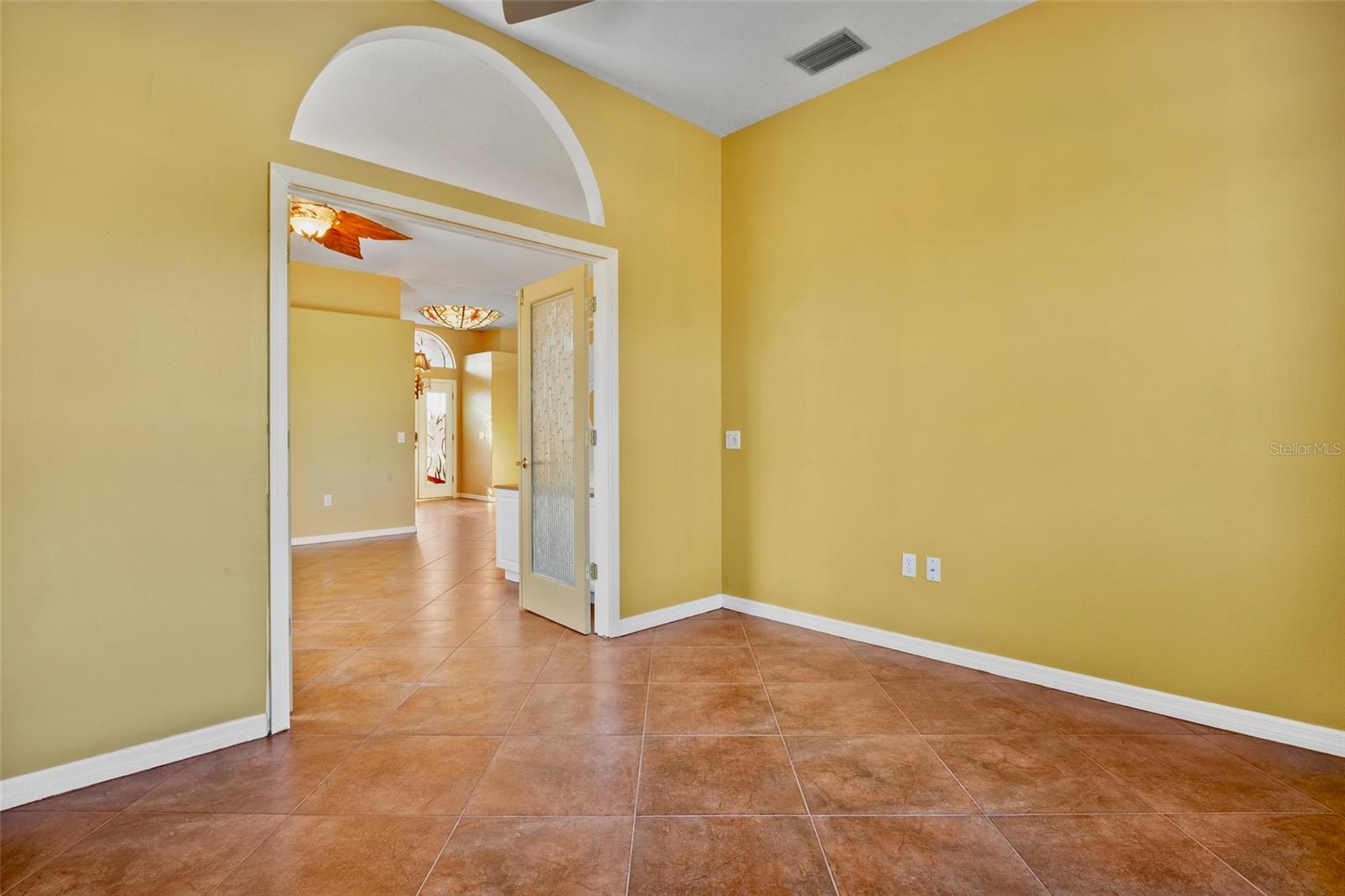 Image 30 of 45 For 5137 Redbriar Court