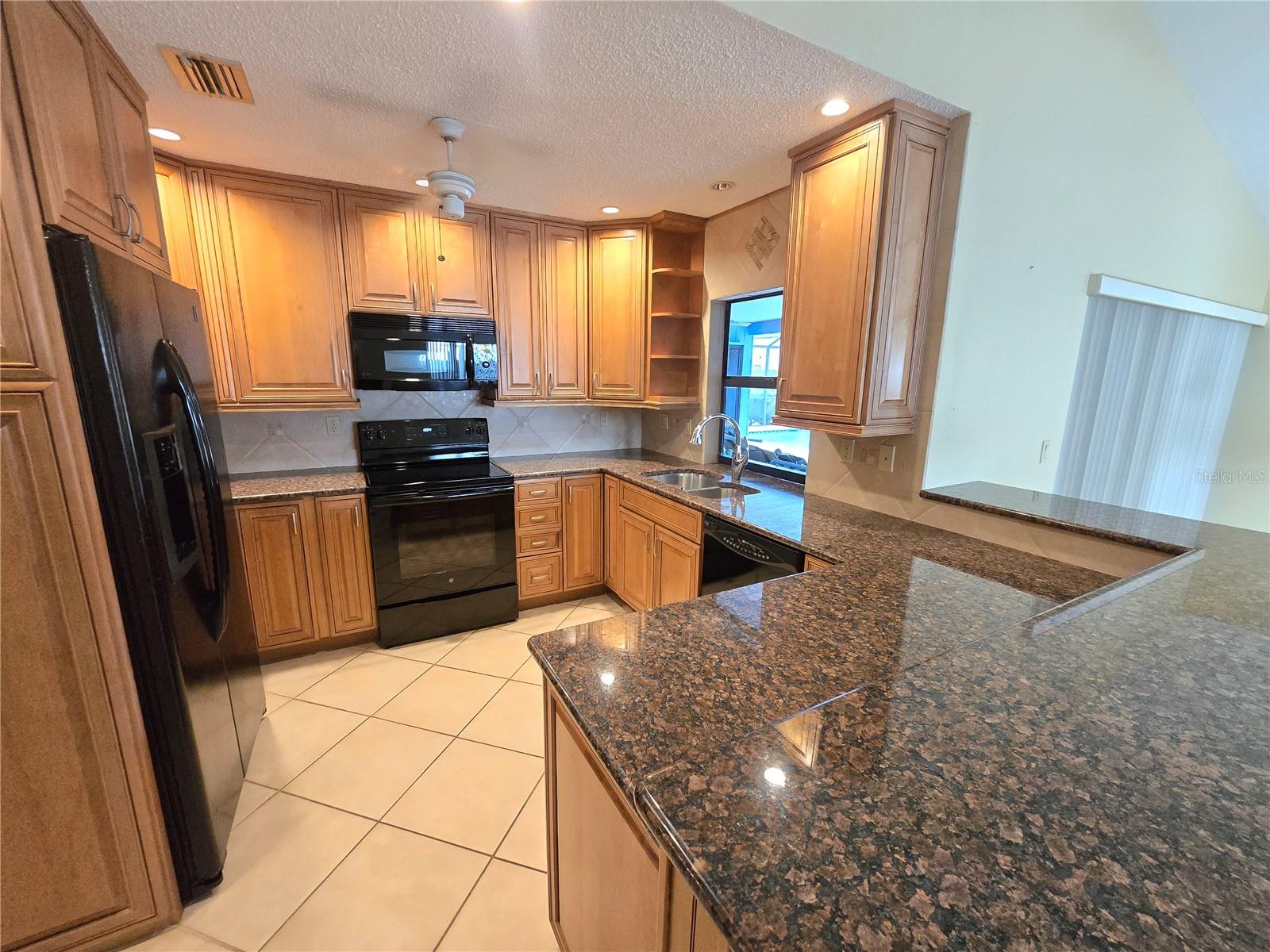 Image 10 of 43 For 4836 79th Avenue Plaza E