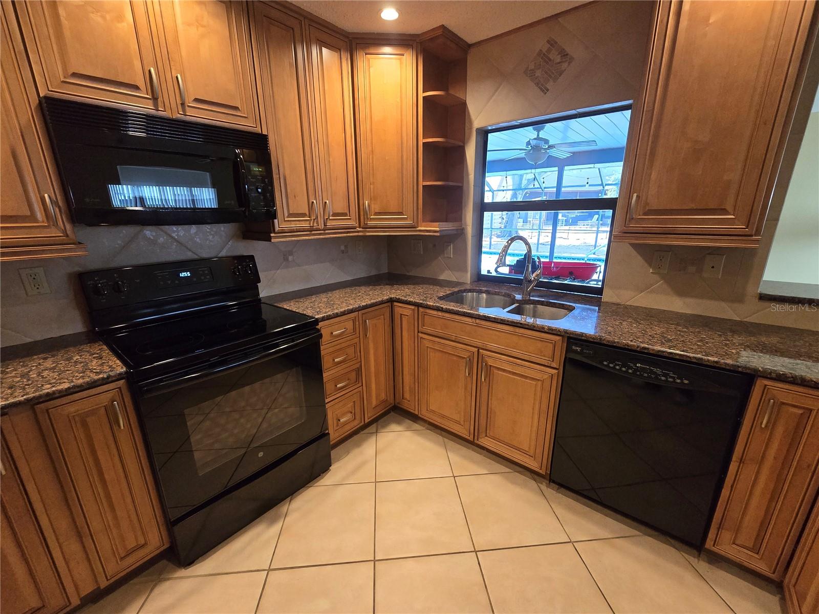 Image 11 of 43 For 4836 79th Avenue Plaza E