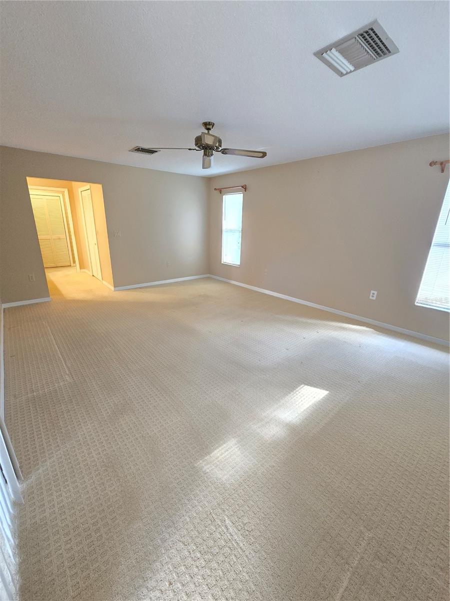 Image 22 of 43 For 4836 79th Avenue Plaza E