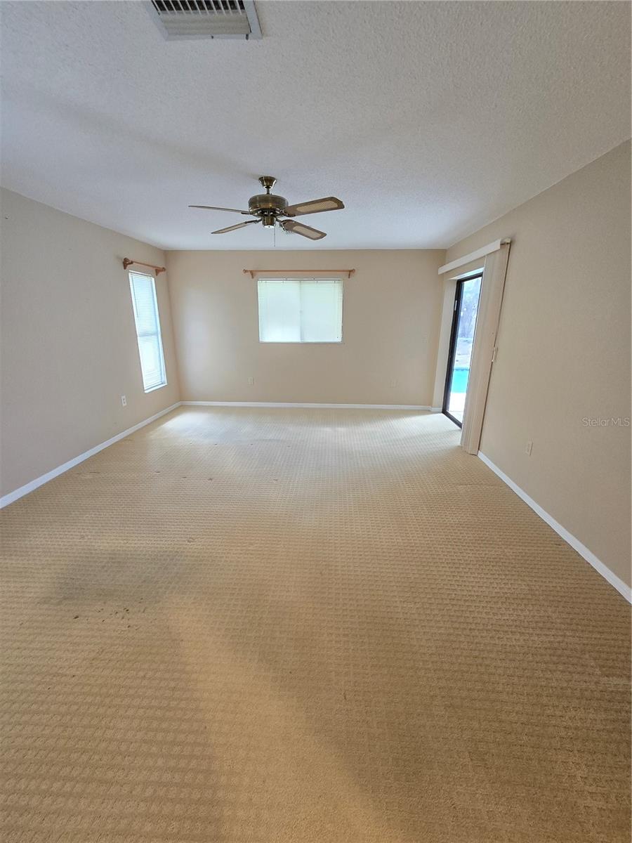 Image 23 of 43 For 4836 79th Avenue Plaza E