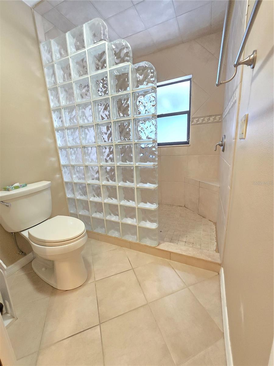 Image 26 of 43 For 4836 79th Avenue Plaza E