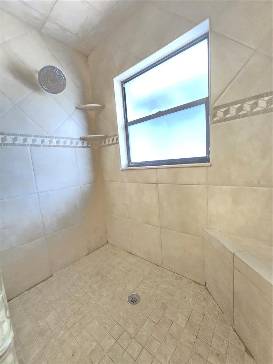 Image 27 of 43 For 4836 79th Avenue Plaza E