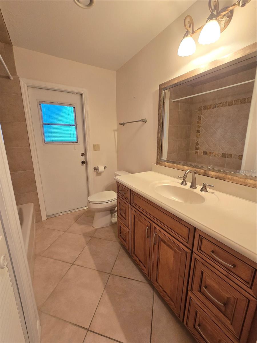 Image 30 of 43 For 4836 79th Avenue Plaza E