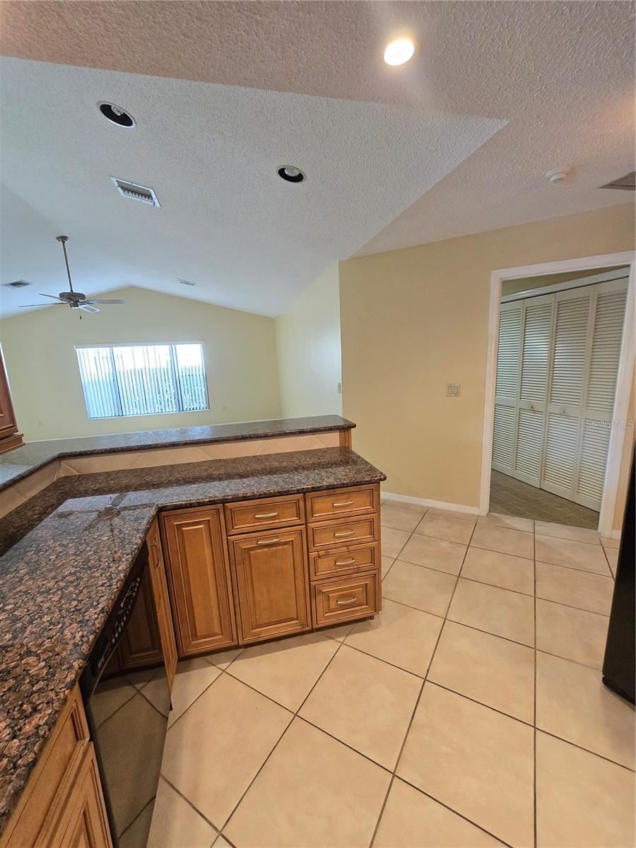 Image 9 of 43 For 4836 79th Avenue Plaza E