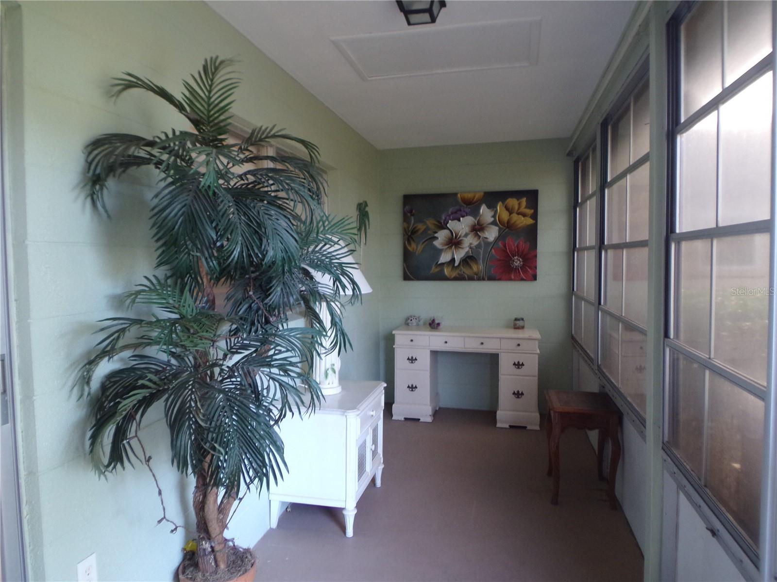 Image 31 of 54 For 608 Park Circle