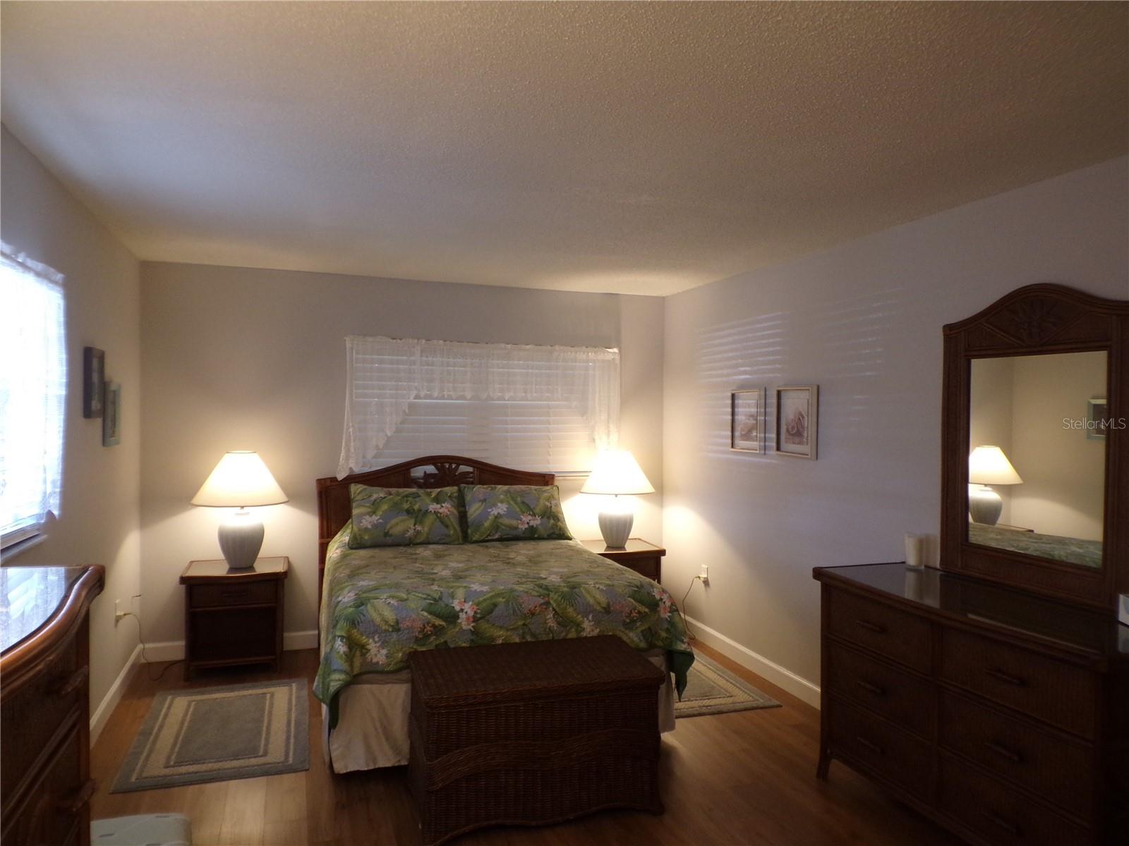 Image 36 of 54 For 608 Park Circle