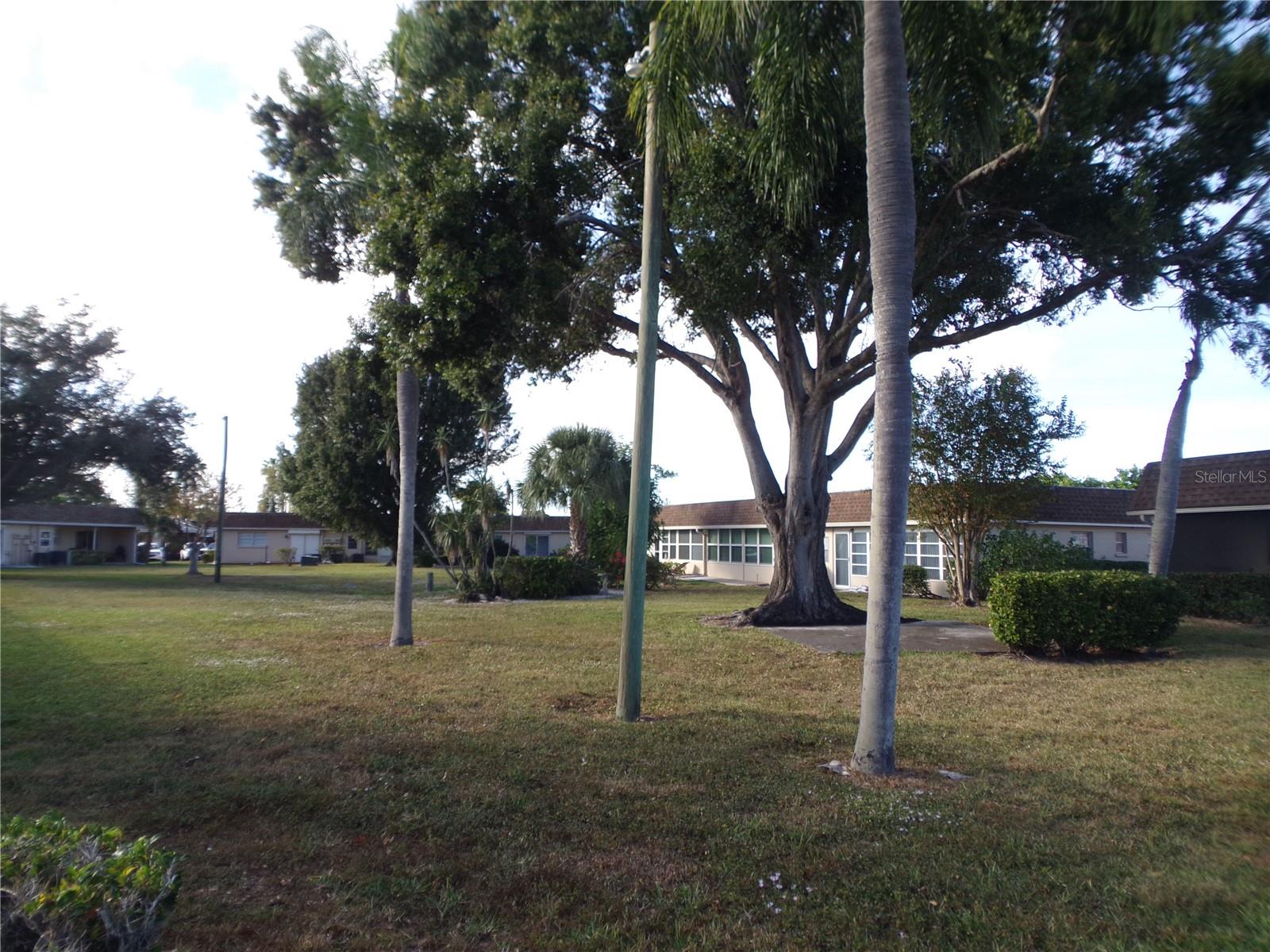 Image 49 of 54 For 608 Park Circle