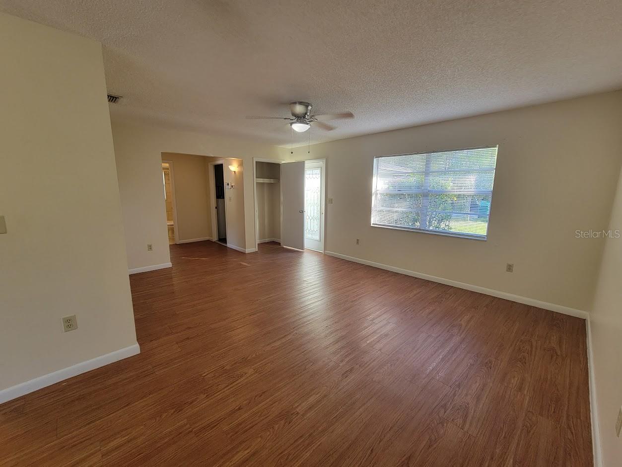 Image 9 of 28 For 23358 Racine Avenue