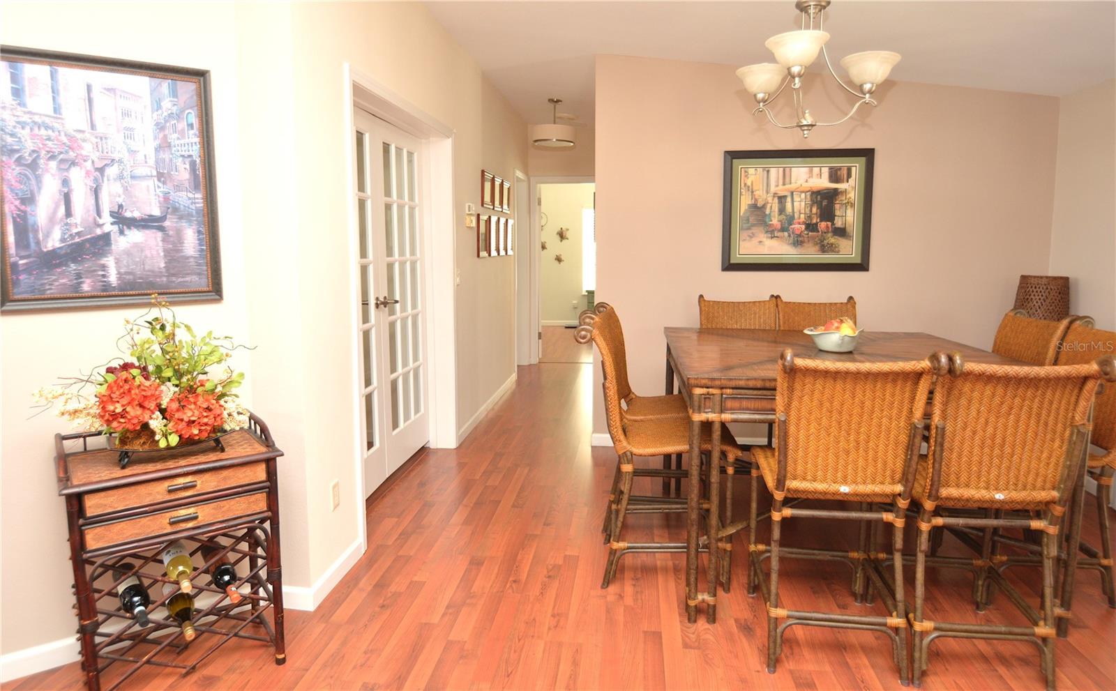 Image 10 of 31 For 717 Carefree