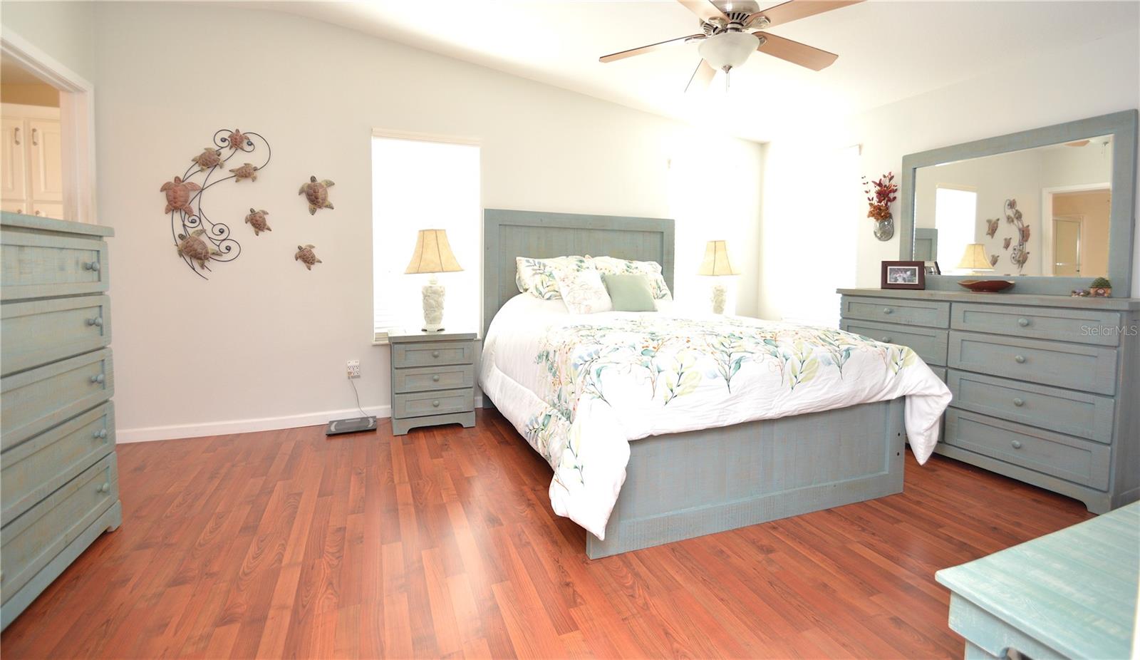 Image 11 of 31 For 717 Carefree