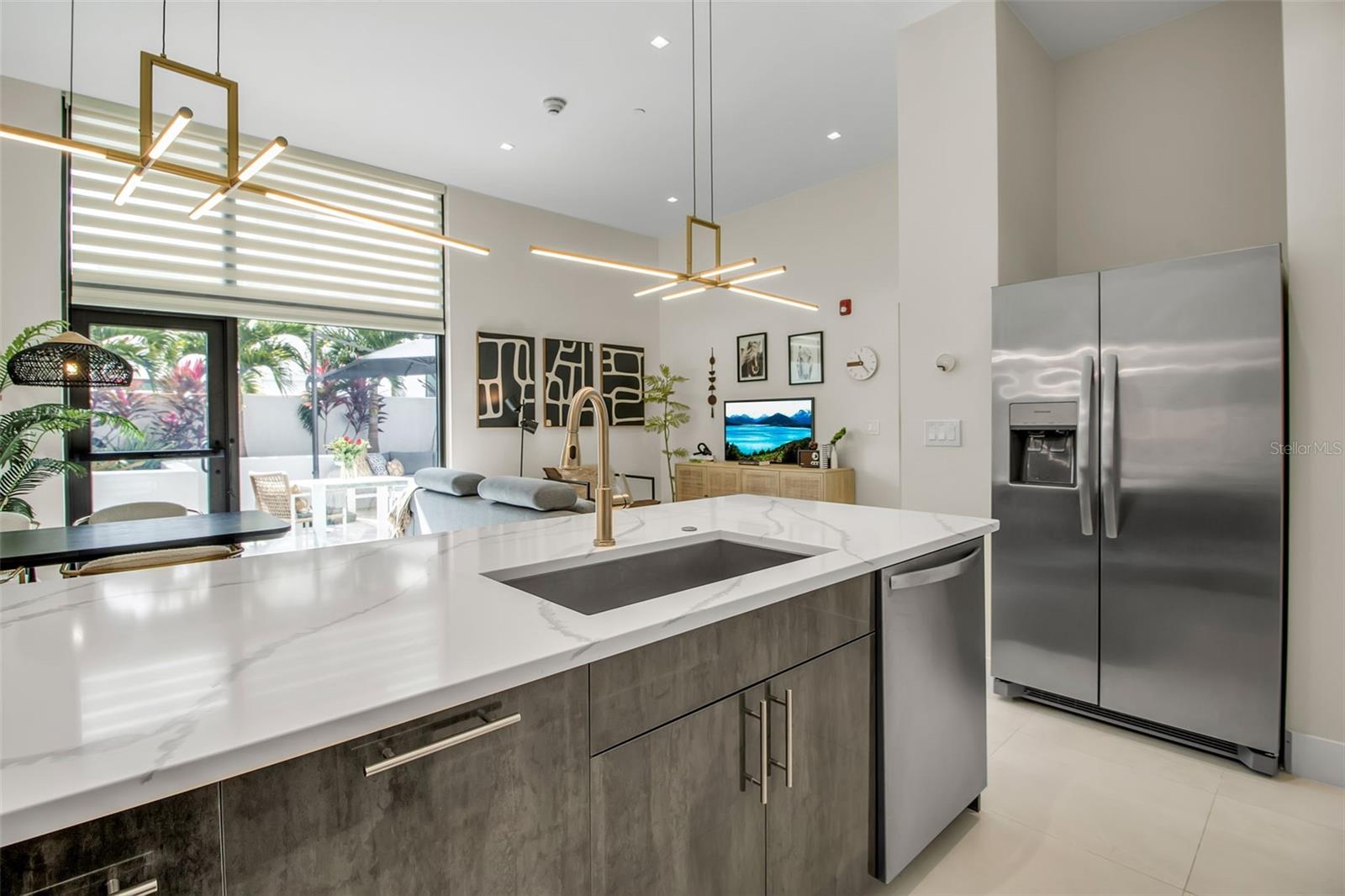 Image 23 of 44 For 1558 4th Street 208