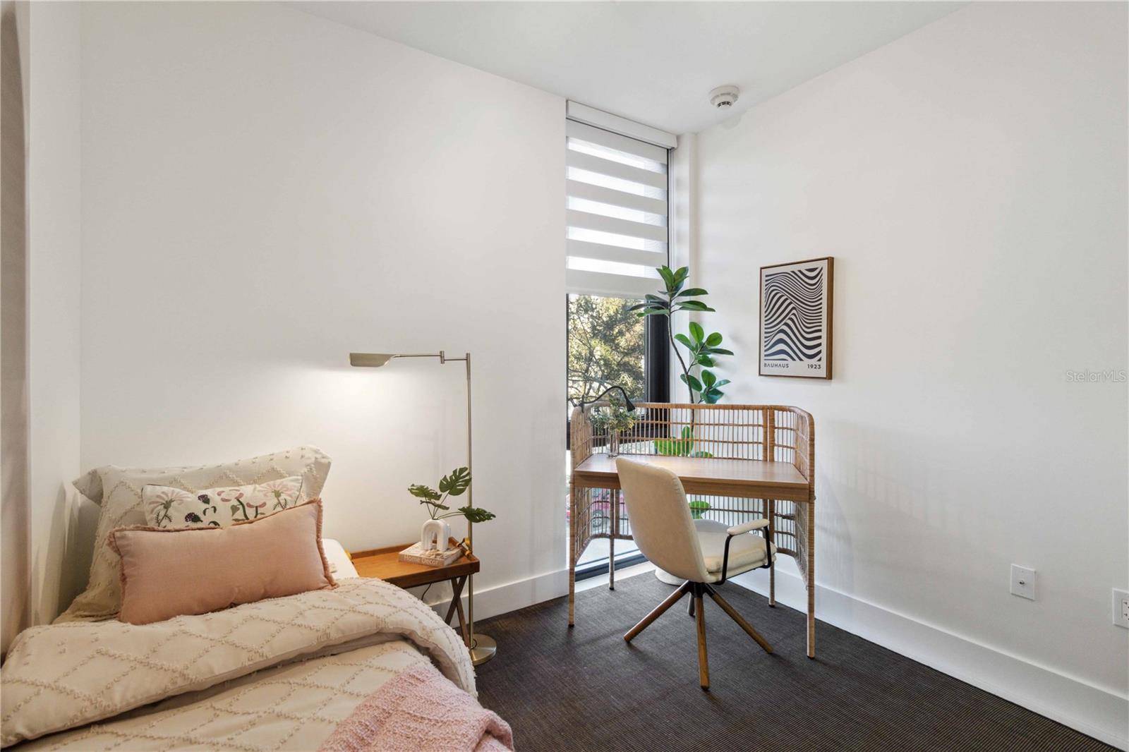 Image 36 of 44 For 1558 4th Street 208