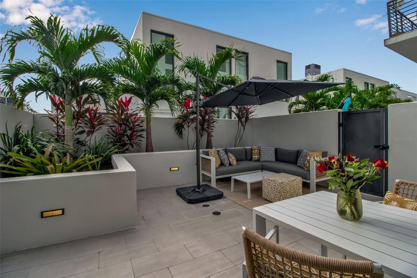 Image 9 of 44 For 1558 4th Street 208