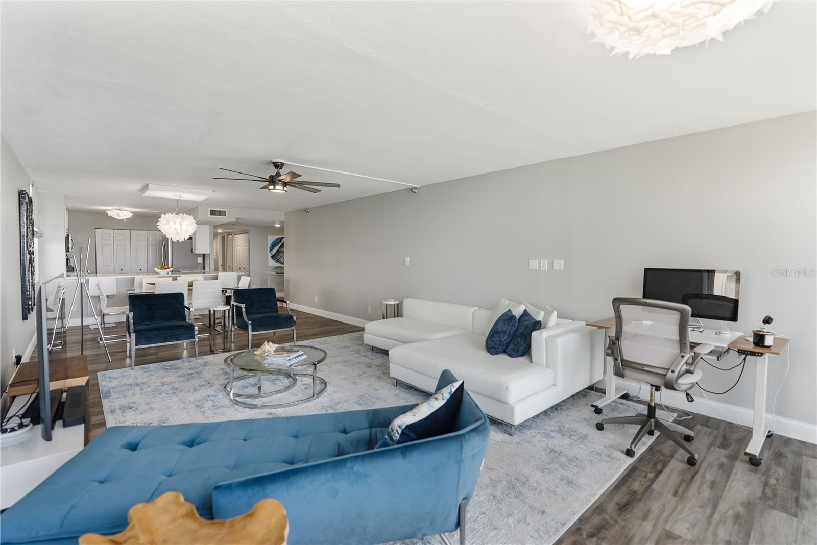 Image 16 of 71 For 97 Sunset Drive 201