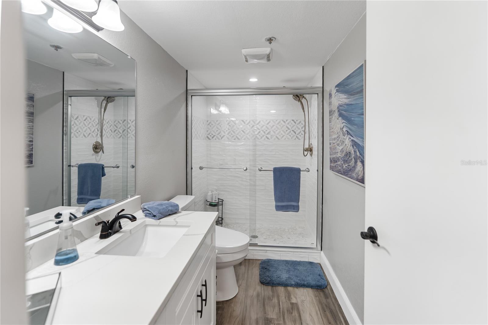 Image 20 of 71 For 97 Sunset Drive 201