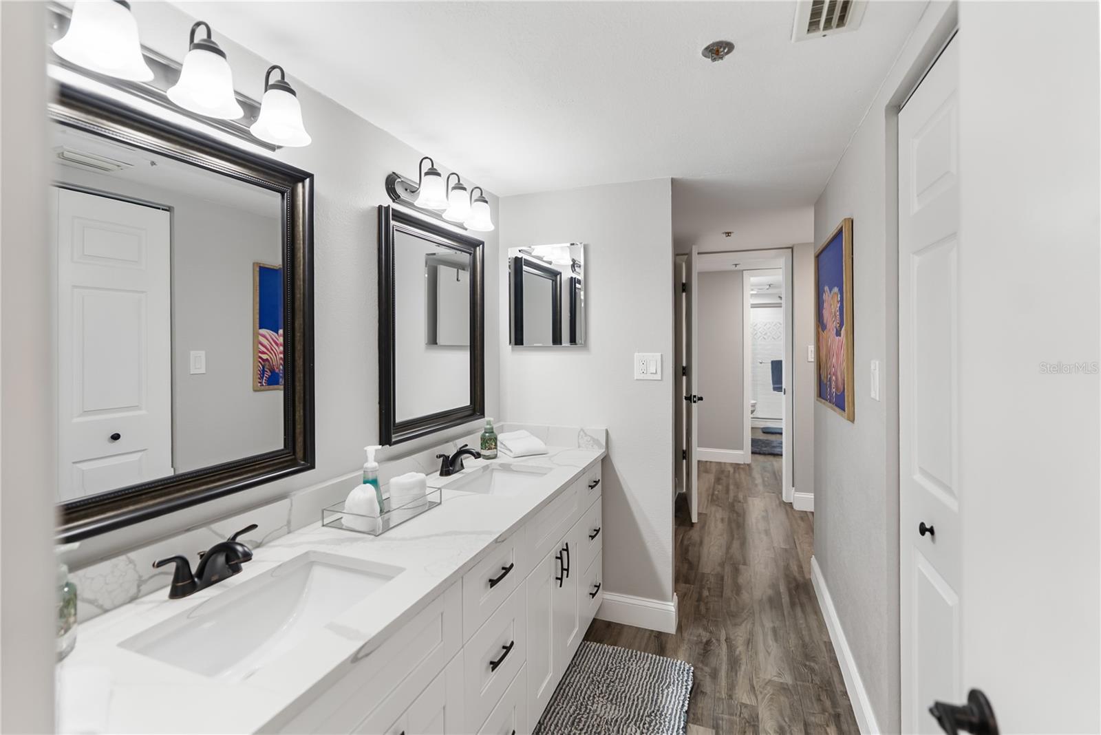 Image 23 of 71 For 97 Sunset Drive 201