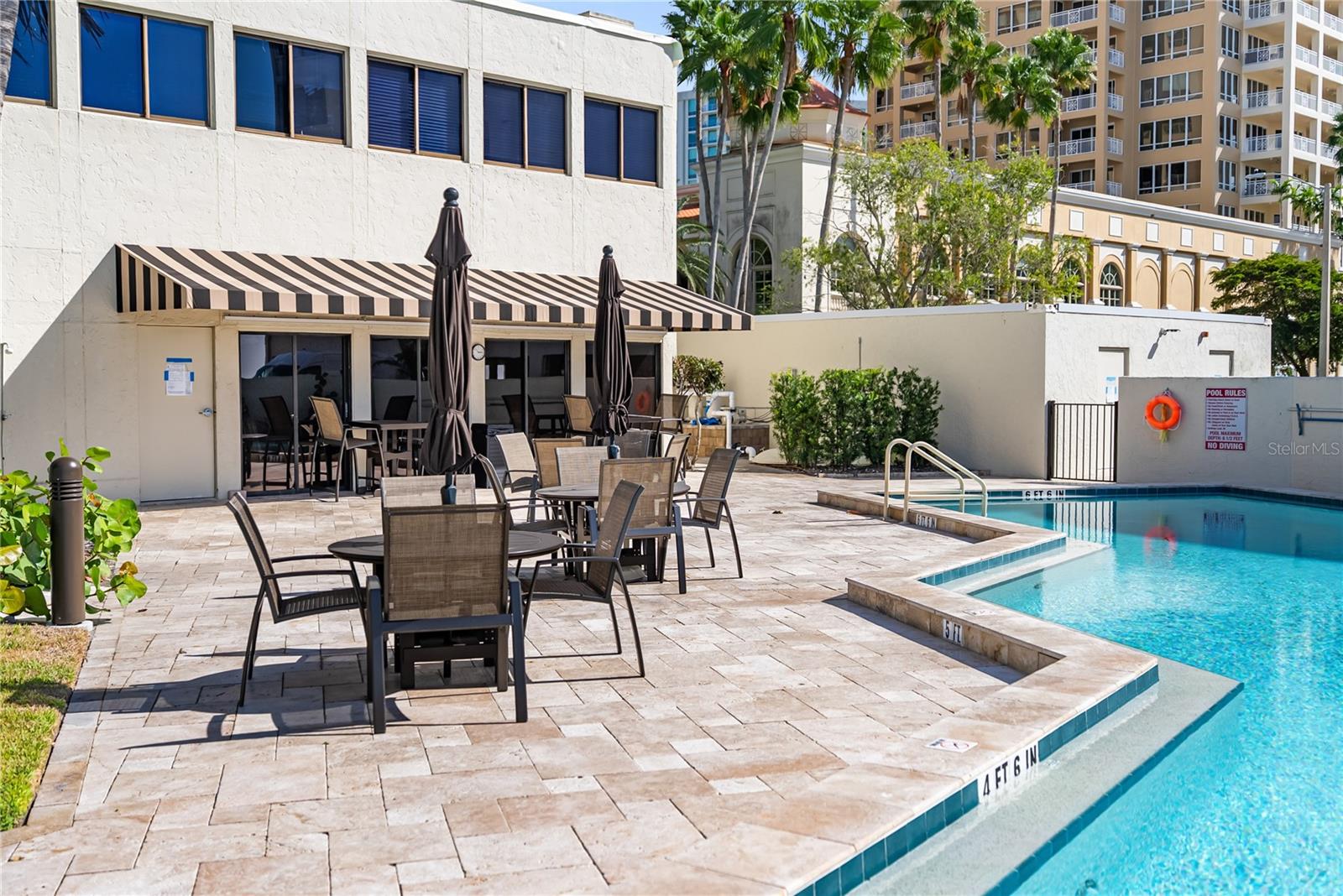 Image 36 of 71 For 97 Sunset Drive 201