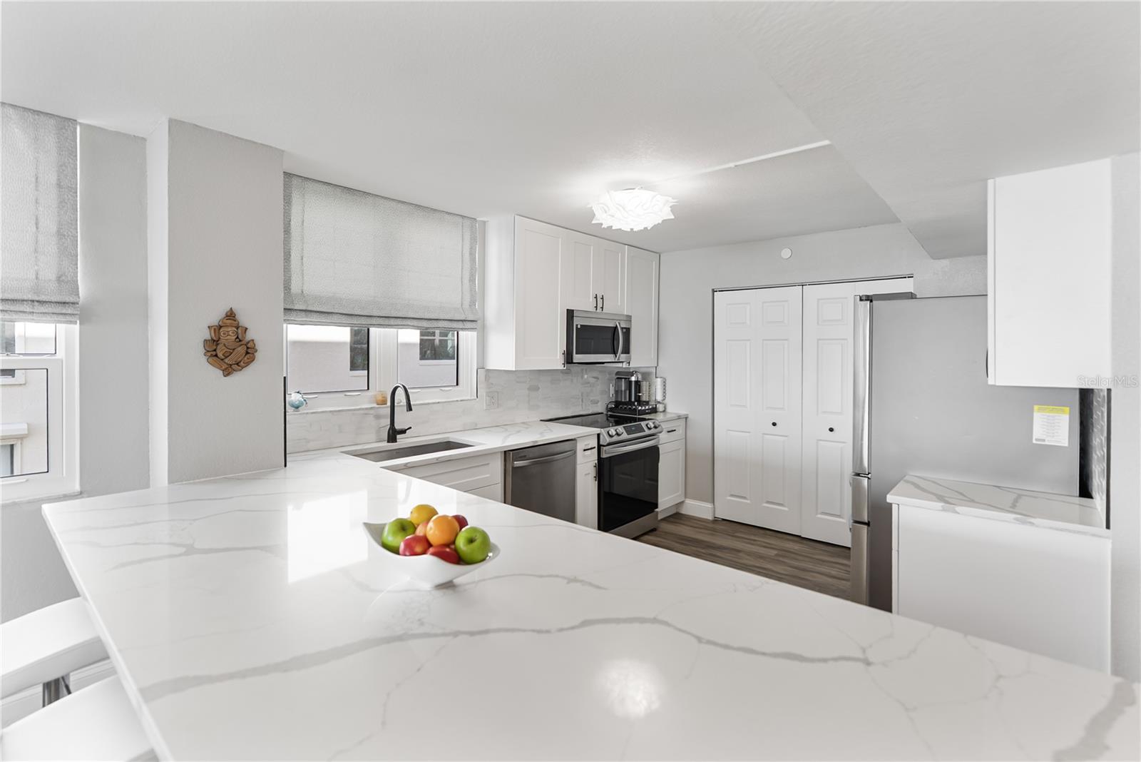 Image 7 of 71 For 97 Sunset Drive 201