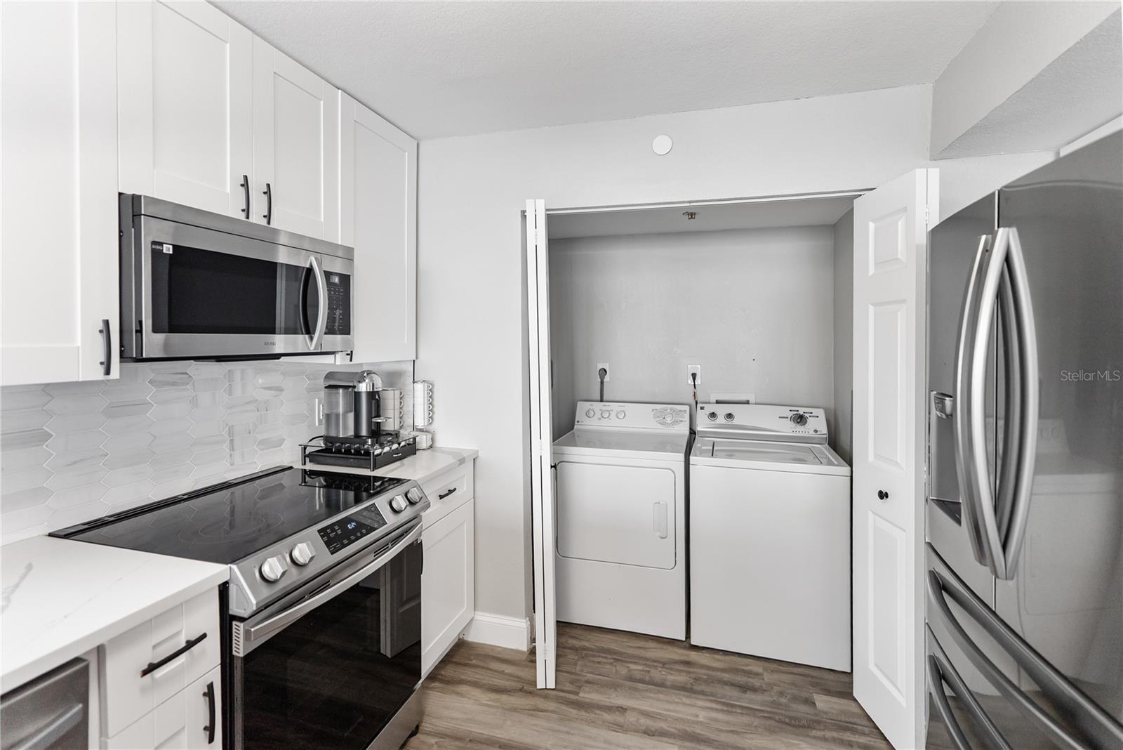 Image 8 of 71 For 97 Sunset Drive 201