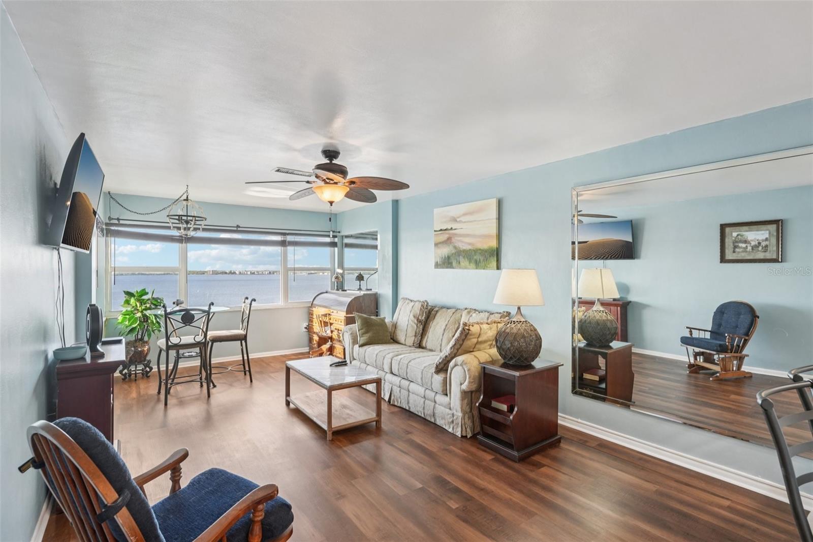 Image 10 of 27 For 1900 Clifford Street 701a