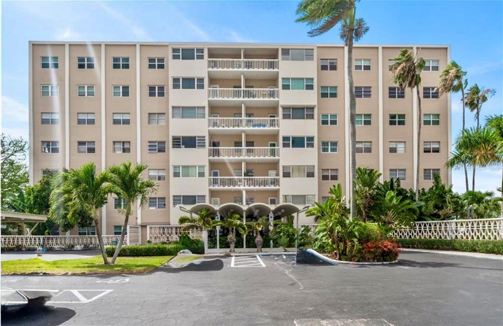 Image 2 of 9 For 1900 Clifford Street 701a