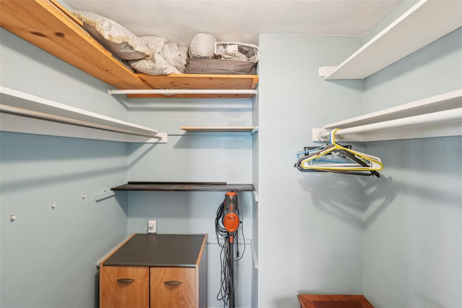 Image 23 of 27 For 1900 Clifford Street 701a