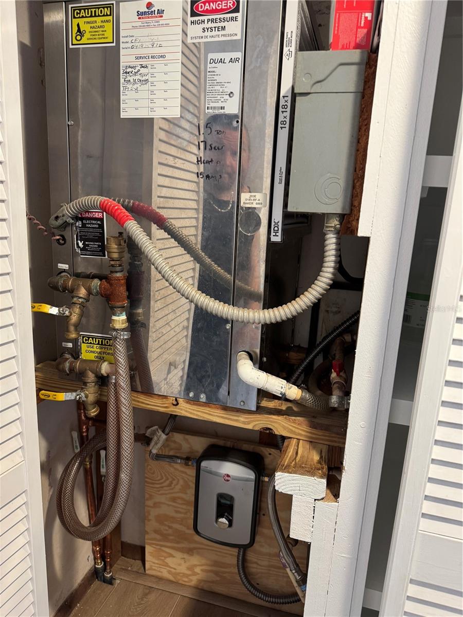 Image 9 of 9 For 1900 Clifford Street 701a