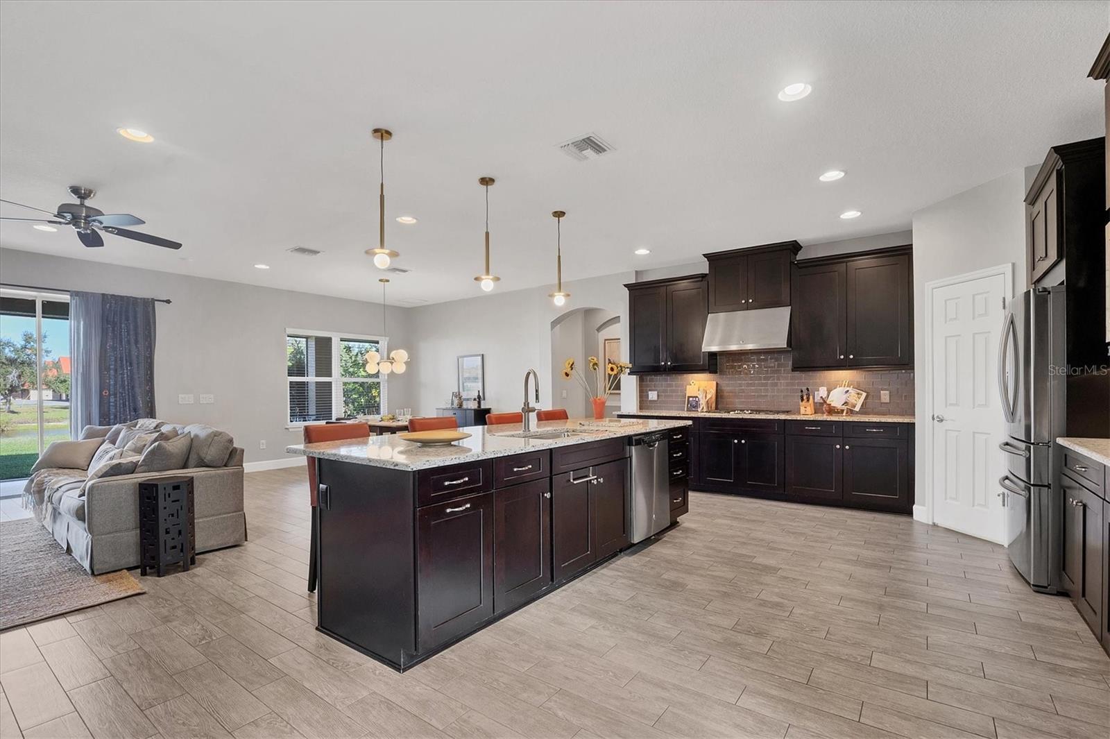 Image 19 of 87 For 6347 Anise Drive