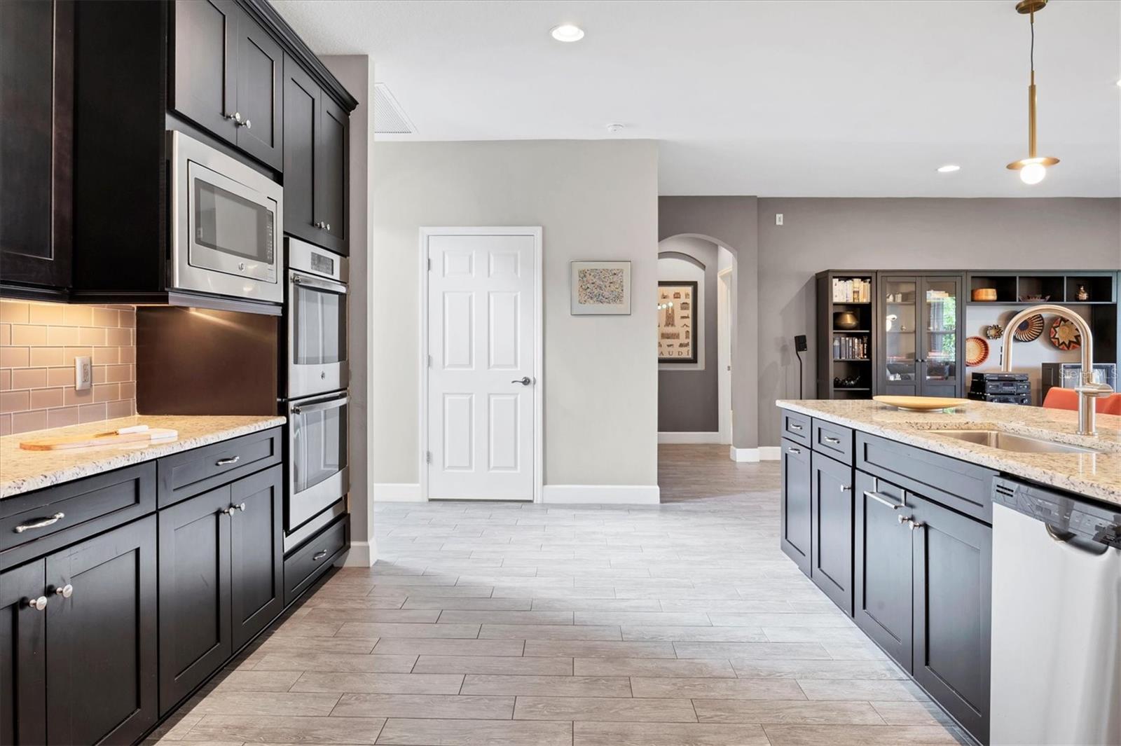 Image 21 of 87 For 6347 Anise Drive