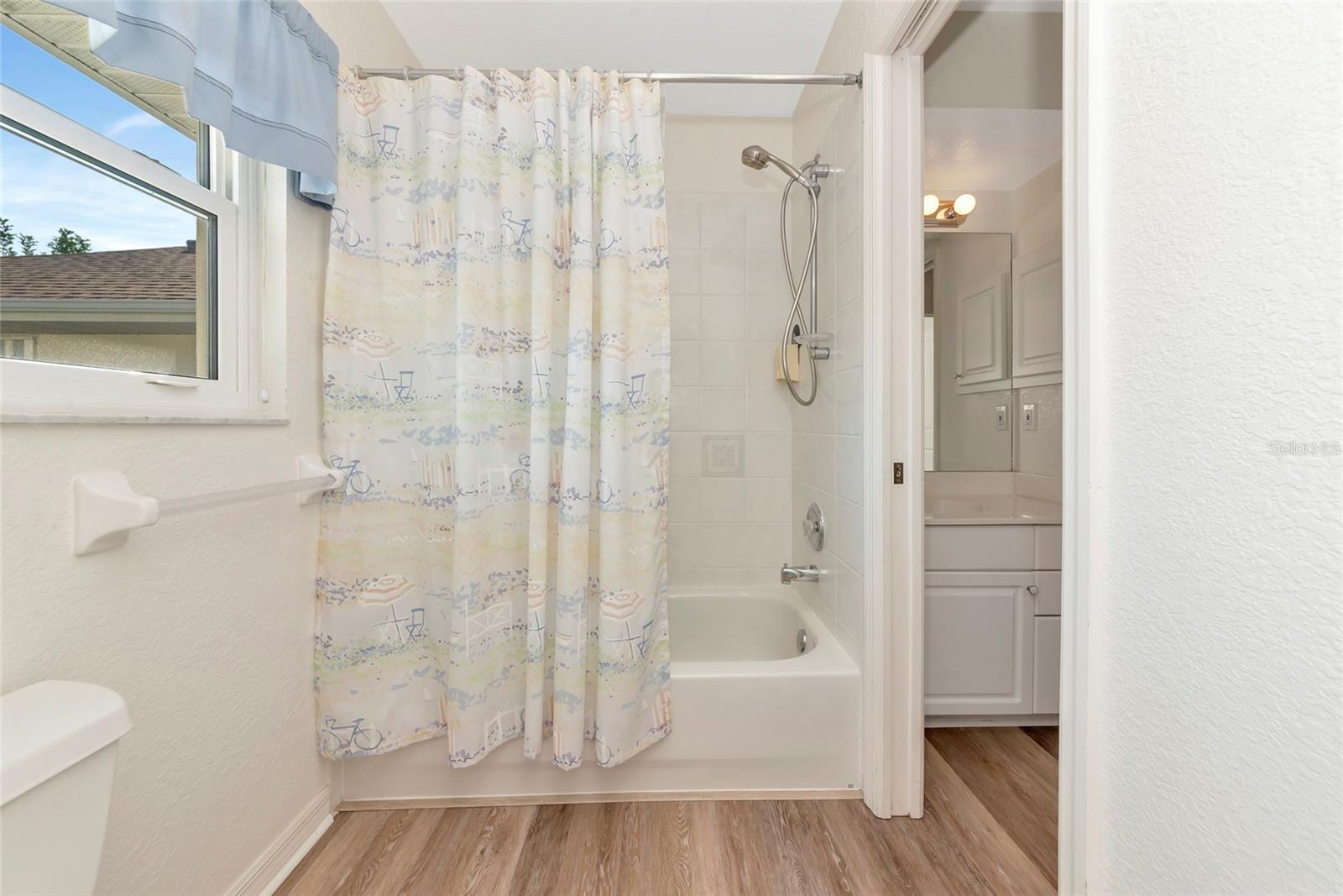 Image 17 of 45 For 1730 Hudson Street