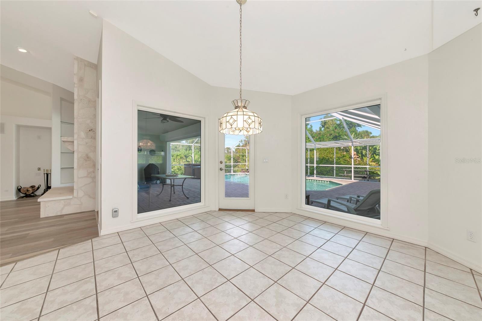 Image 21 of 45 For 1730 Hudson Street