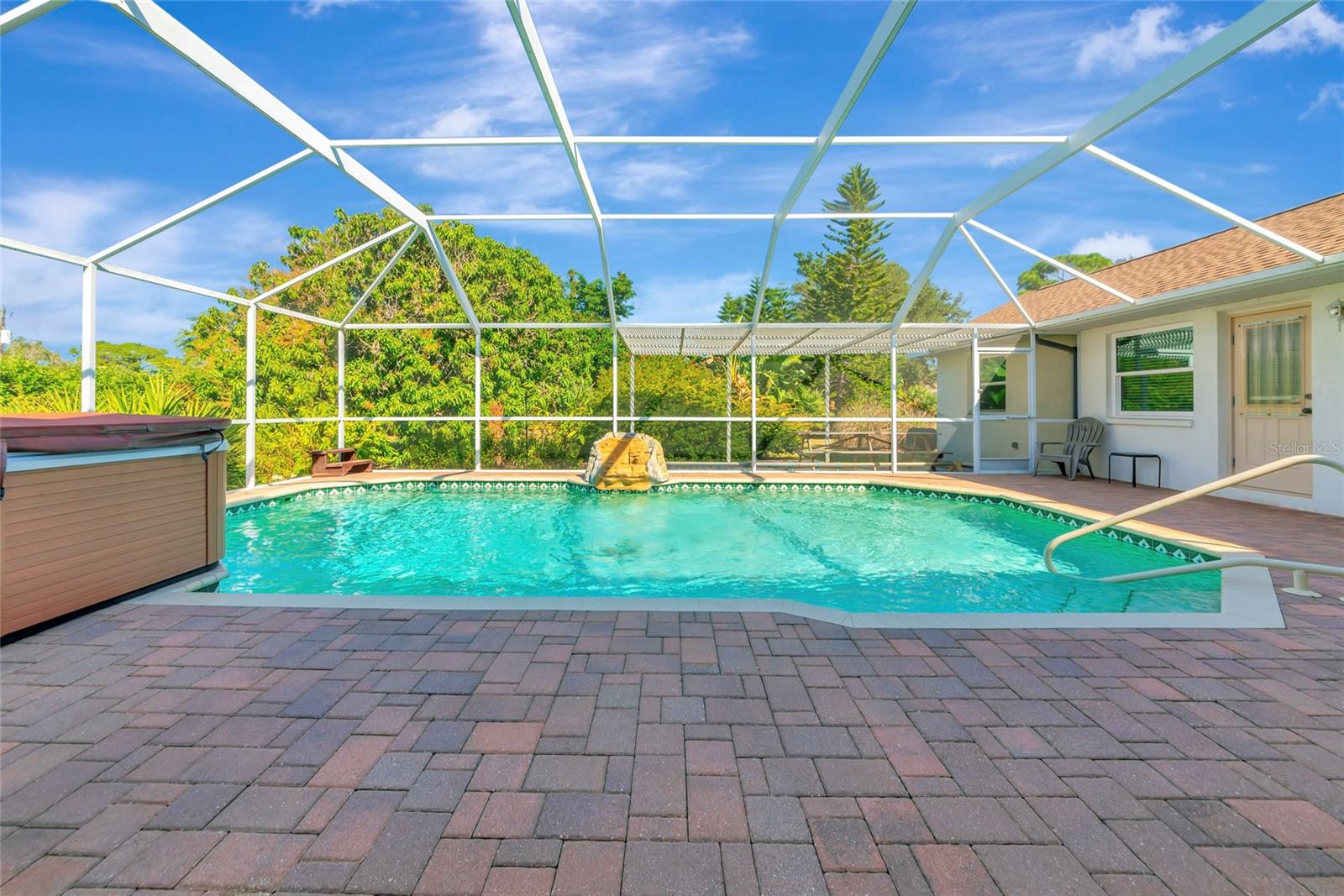 Image 29 of 45 For 1730 Hudson Street