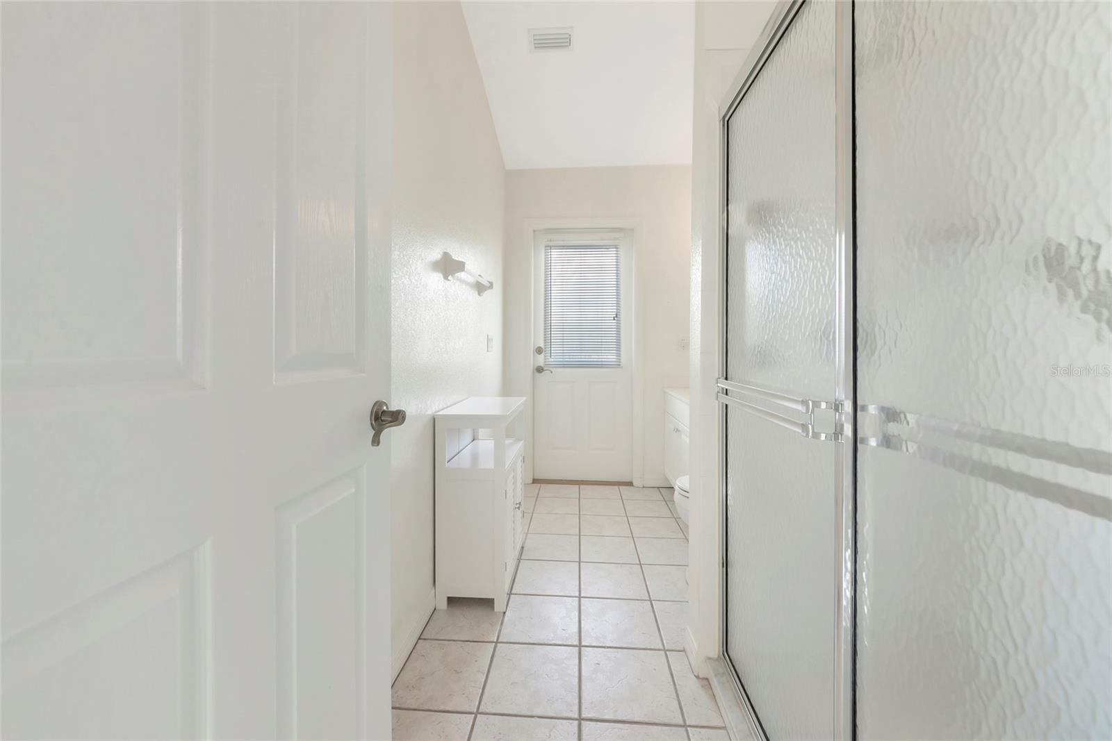 Image 33 of 45 For 1730 Hudson Street