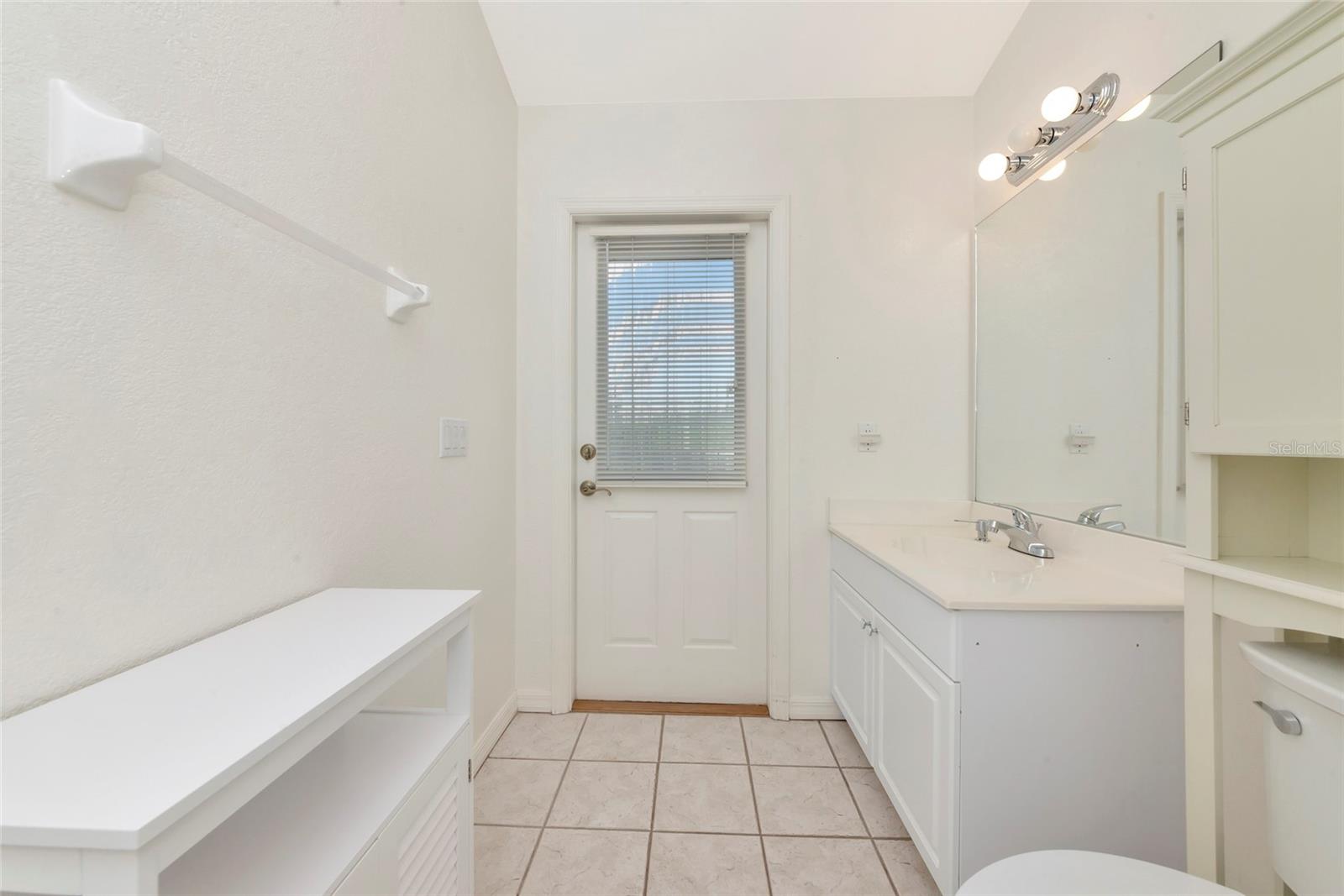 Image 34 of 45 For 1730 Hudson Street