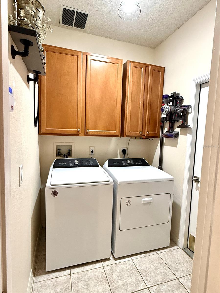 Image 16 of 25 For 14138 Castlerock Drive