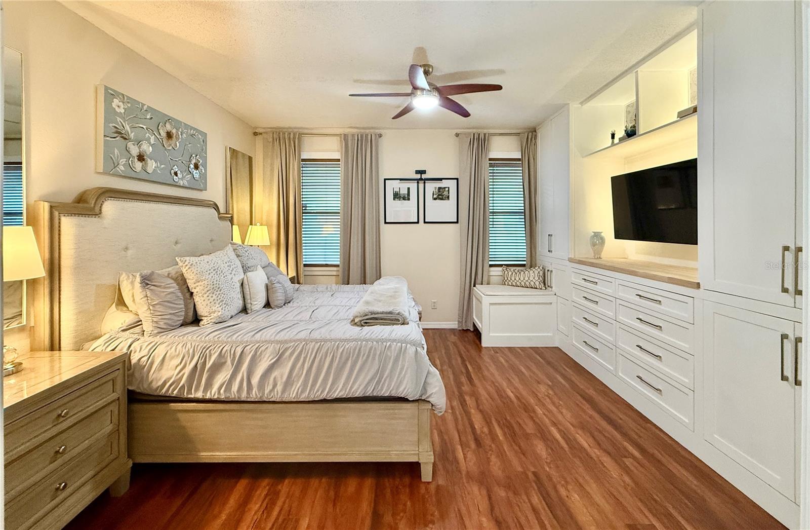 Image 9 of 25 For 14138 Castlerock Drive