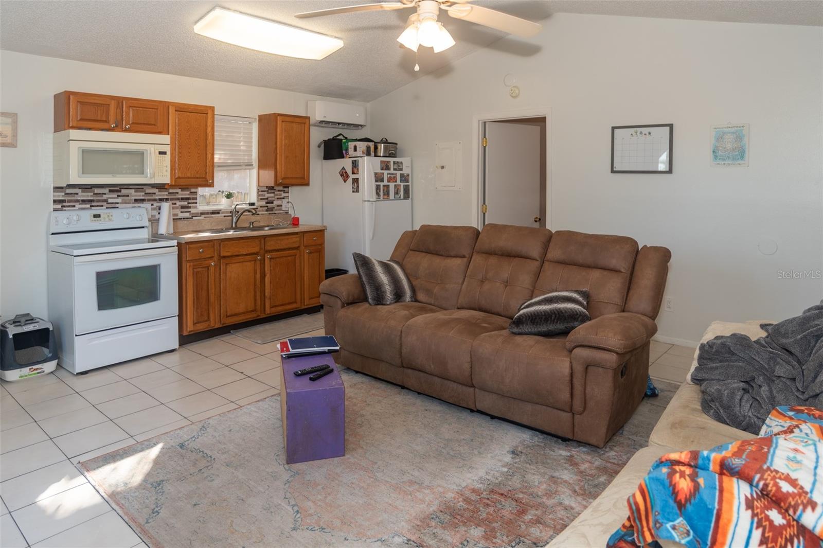 Image 10 of 13 For 111 Avenida De La Isla  A