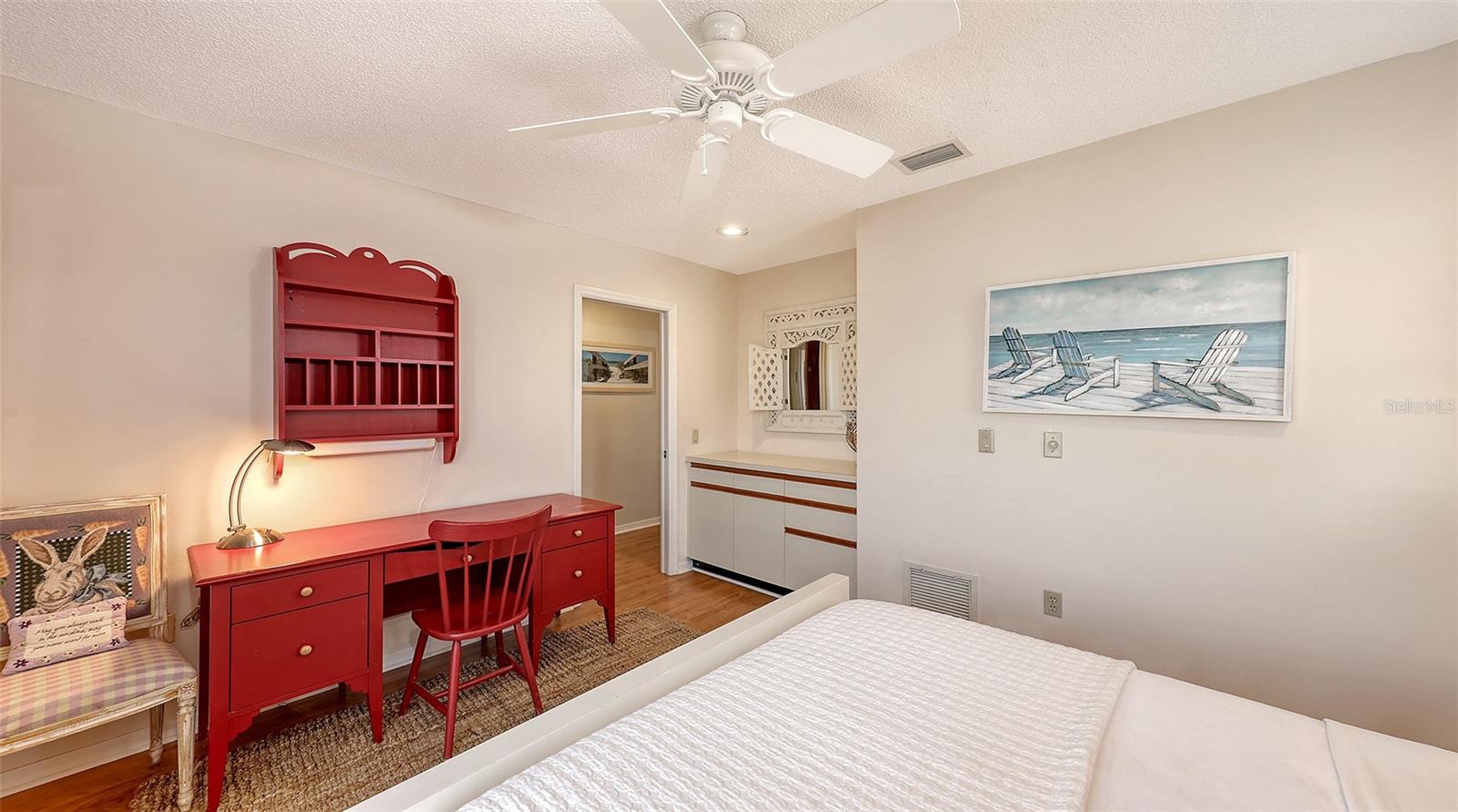 Image 43 of 94 For 126-128 Avenida Veneccia